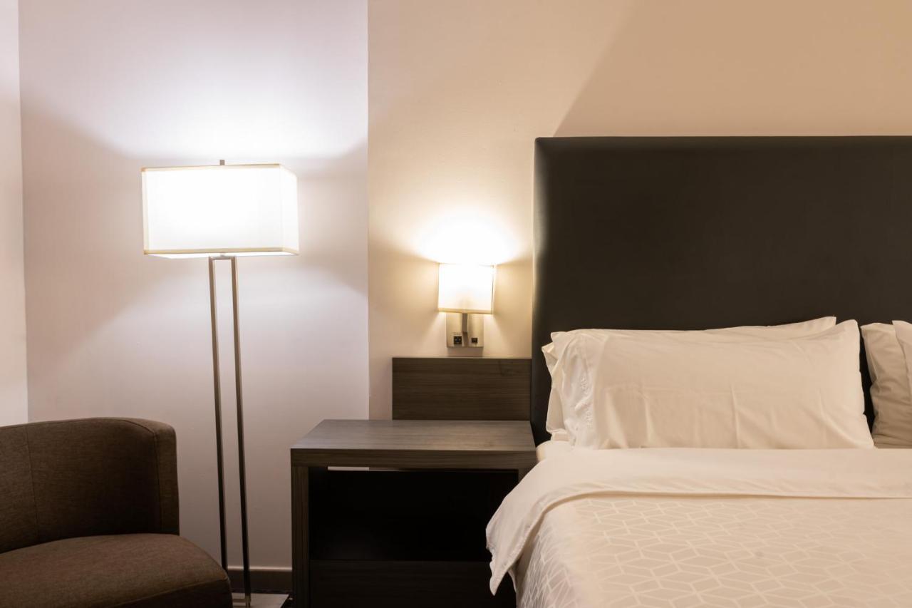 Holiday Inn Express Hotel & Suites Hermosillo By Ihg Zewnętrze zdjęcie